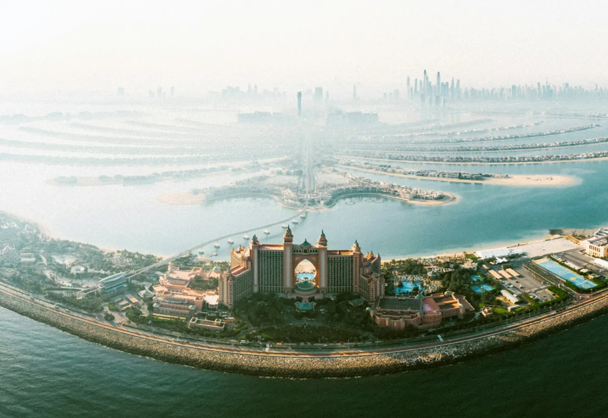 Aerial view of Palm Jumeirah and Atlantis, where foreign investors buy villa in Palm Jumeirah